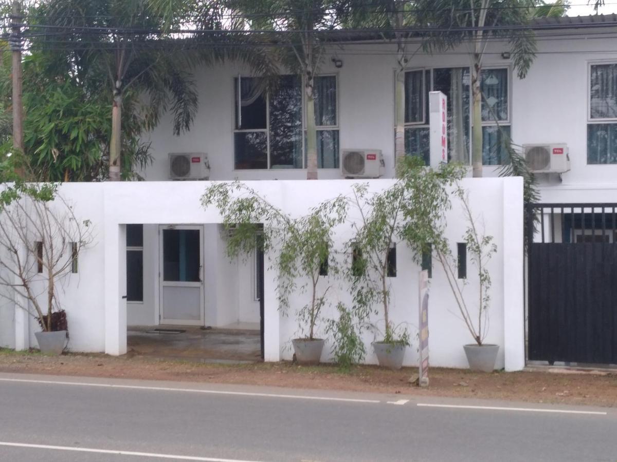 Saragama Holiday Resort Kurunegala Esterno foto